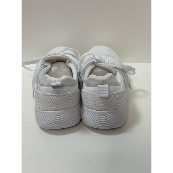 Luley By Lucy Avenue, Women's Lightweight Lace Up Sneakers,‎ White, Size 7.5 - Picture 2 of 9